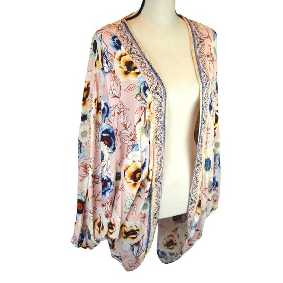 Maurices Pink Floral Peasant Sleeve Kimono, Size S/M - Picture 2 of 9